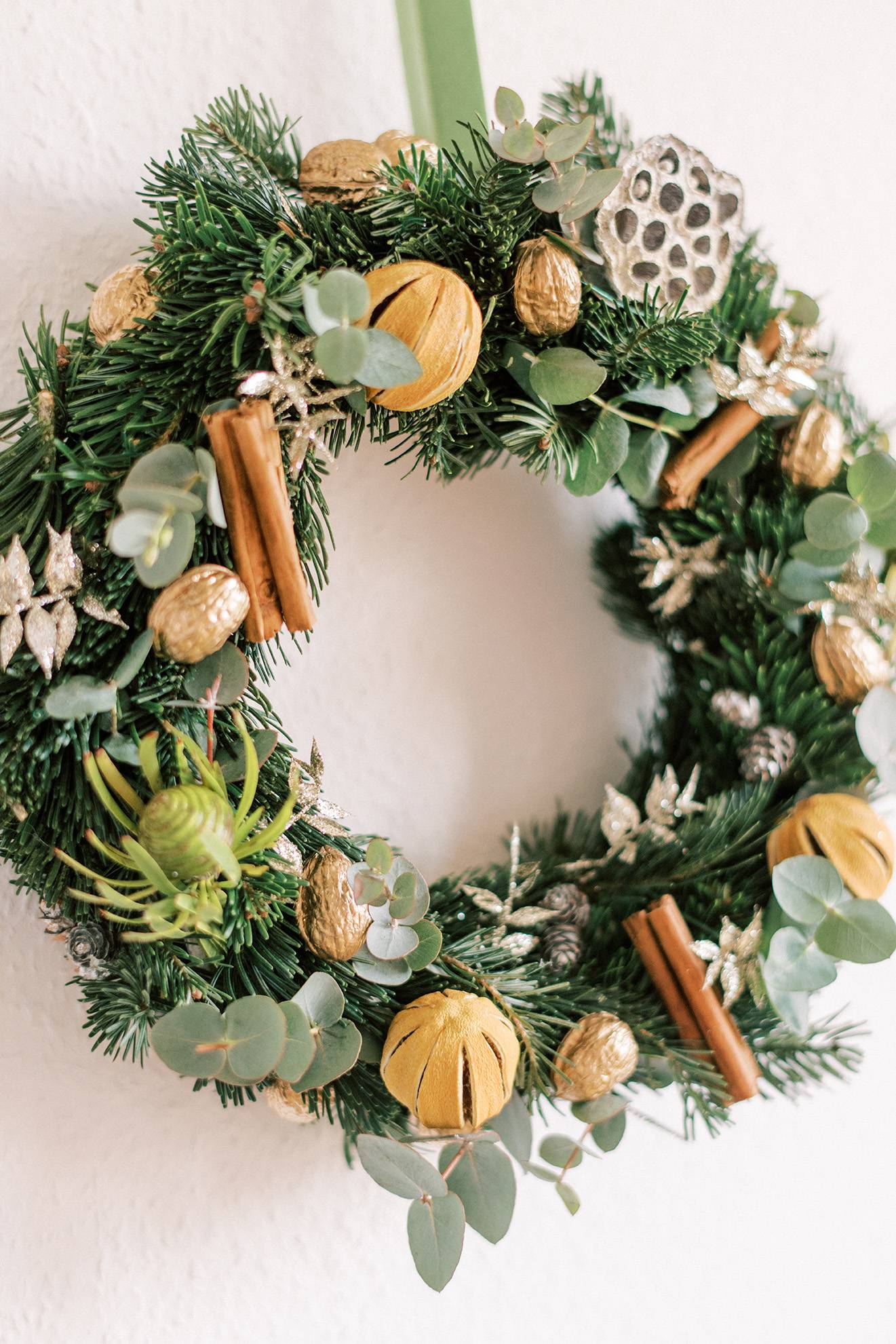 Couronne de Noël fabriquée à l'atelier de Noël à Genève, Suisse