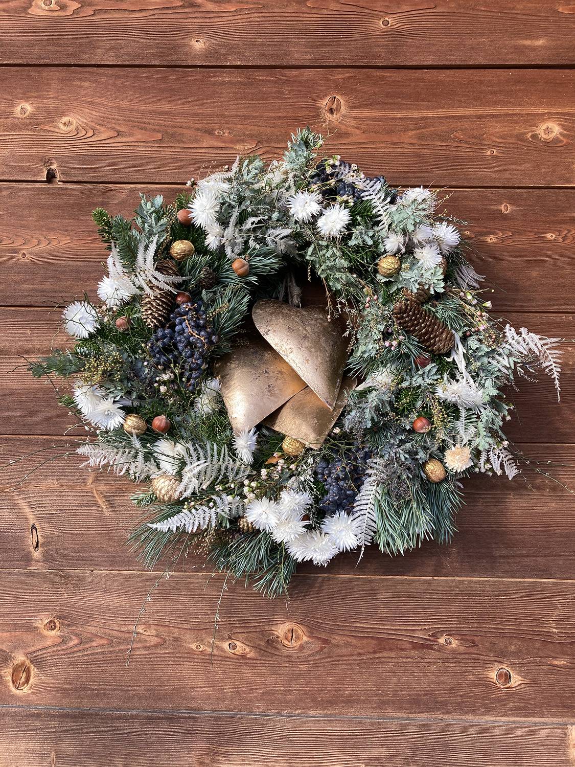 chalet holiday decor christmas wreath